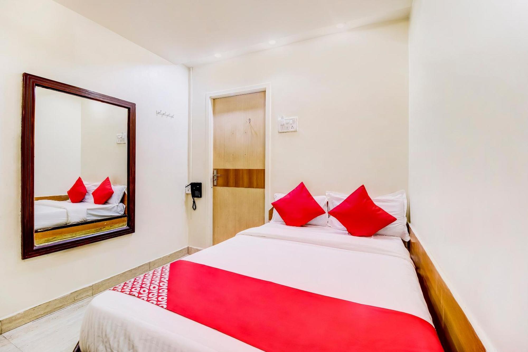Super Oyo Hotel Dreamland Mumbai Exterior foto
