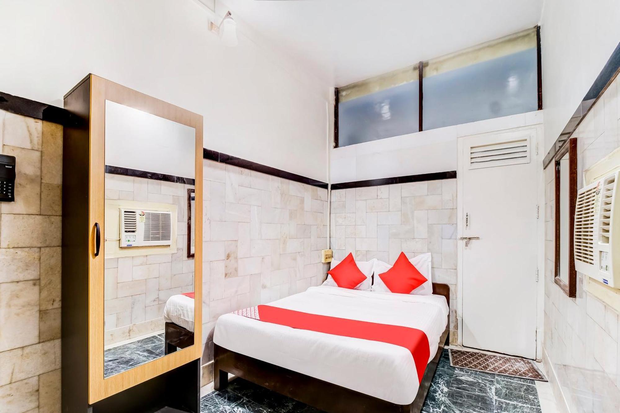 Super Oyo Hotel Dreamland Mumbai Exterior foto
